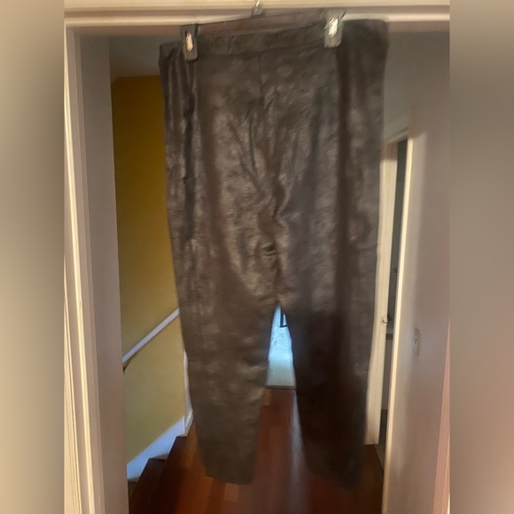 Pants - Picture 2 of 3